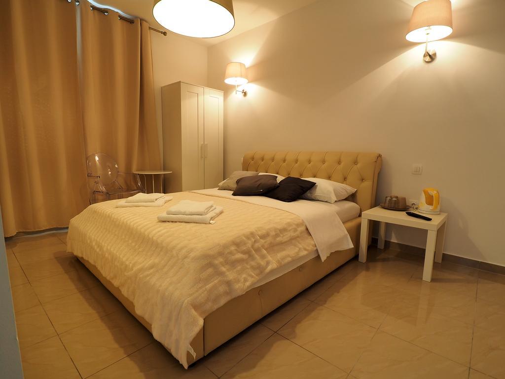 Captain Emo City Apartments Pula Bagian luar foto