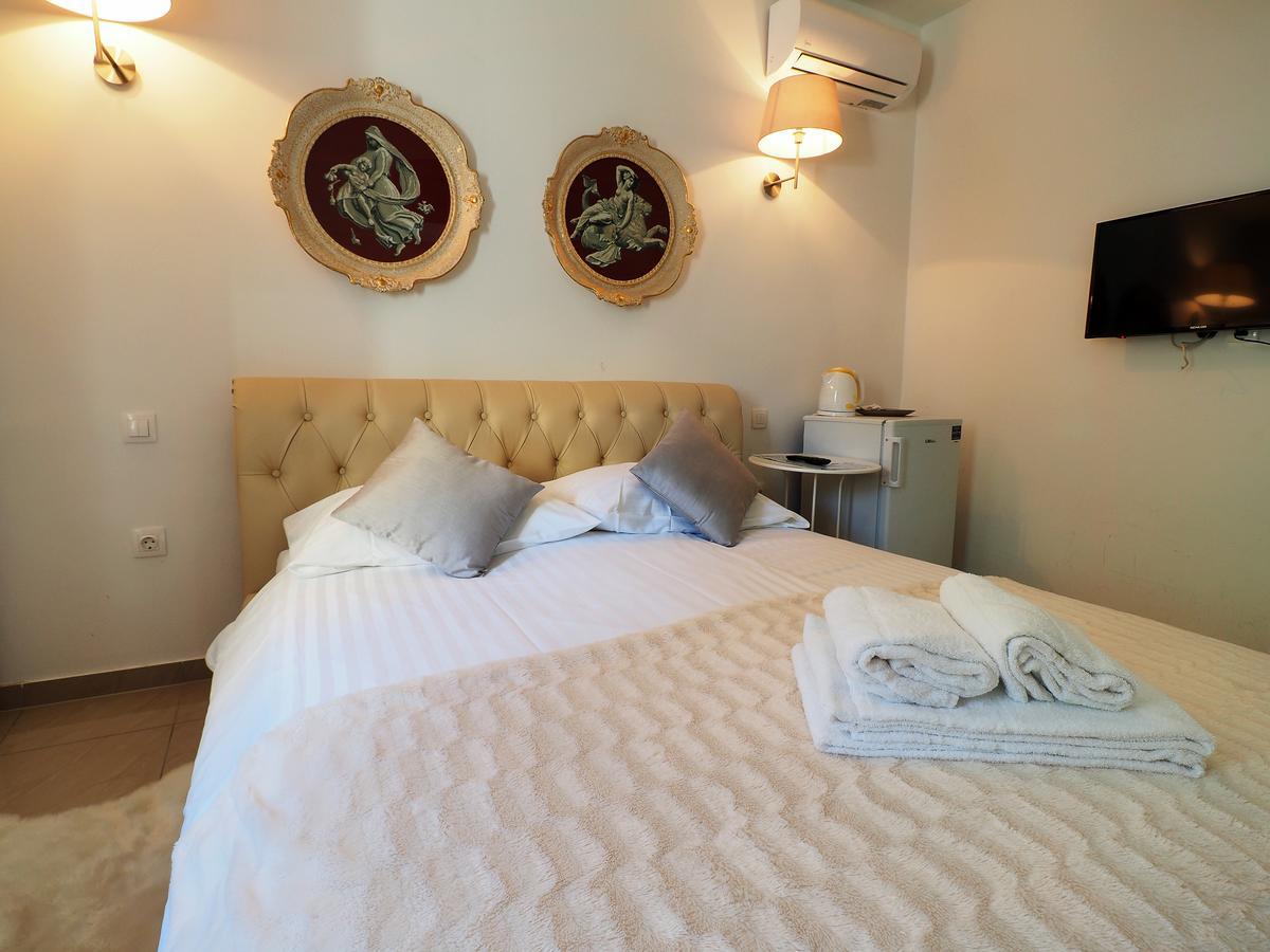 Captain Emo City Apartments Pula Bagian luar foto