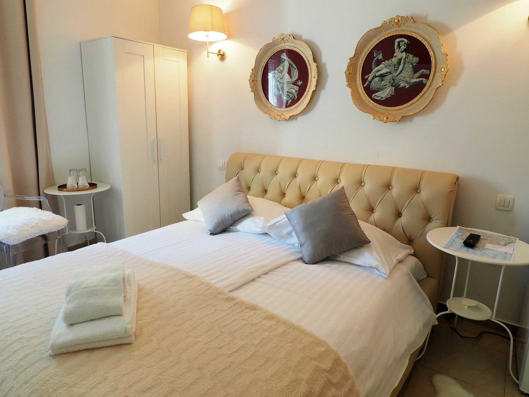Captain Emo City Apartments Pula Bagian luar foto